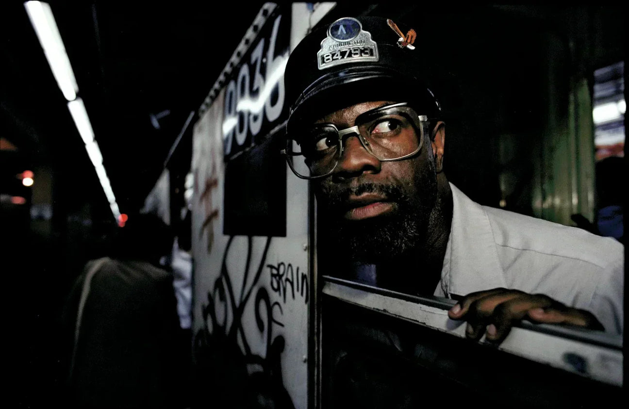 Lo Que Se Mueve Bajo Tierra